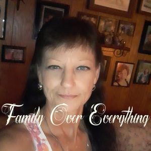 Meet your Posher, Roxanne